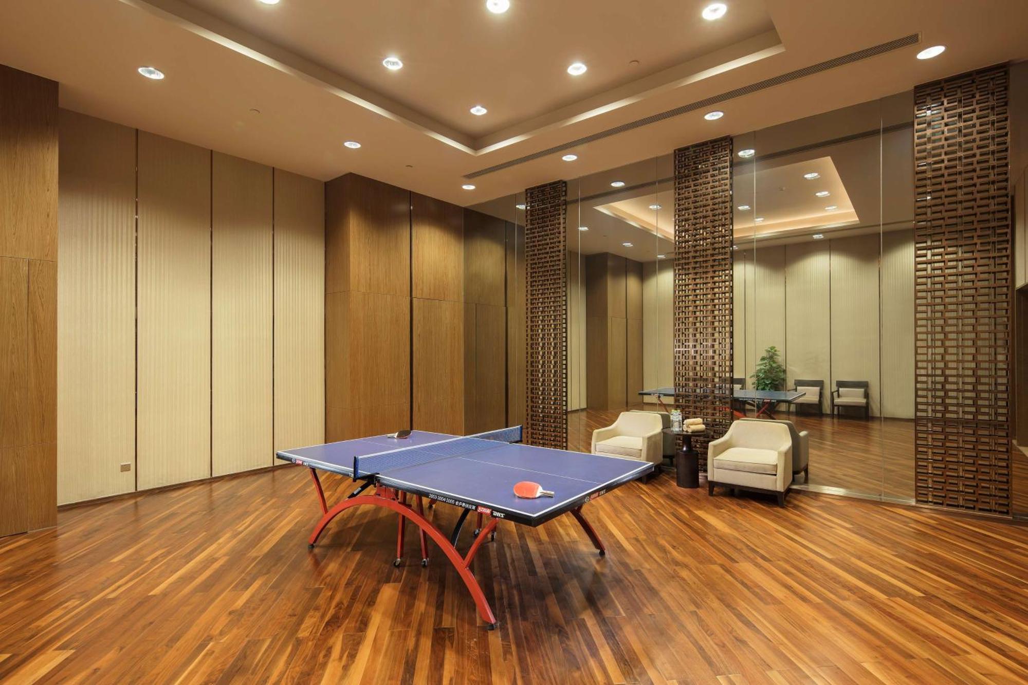 Hilton Wuhan Optics Valley Exteriör bild
